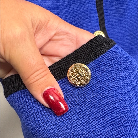 Elegant Blue Cardigan with Black Trim - Picture 9 of 13